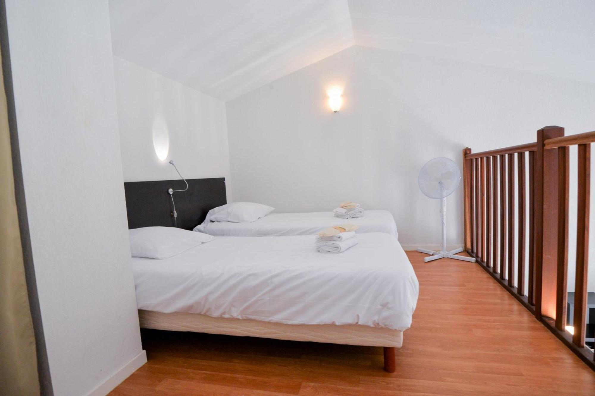 La Residence Du Chateau De Jouarres Azille Phòng bức ảnh